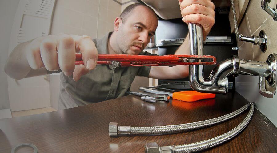 Expert burst pipe repair services in Chattahoochee, FL
